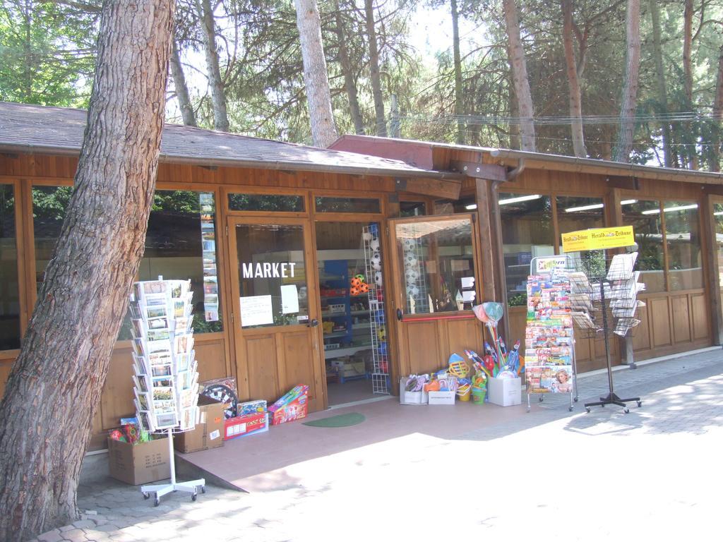 Camping Villaggio Italgest SantʼArcangelo Exteriér fotografie