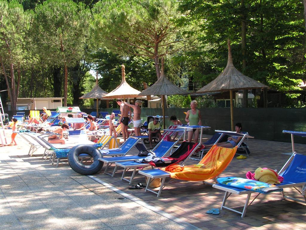 Camping Villaggio Italgest SantʼArcangelo Exteriér fotografie
