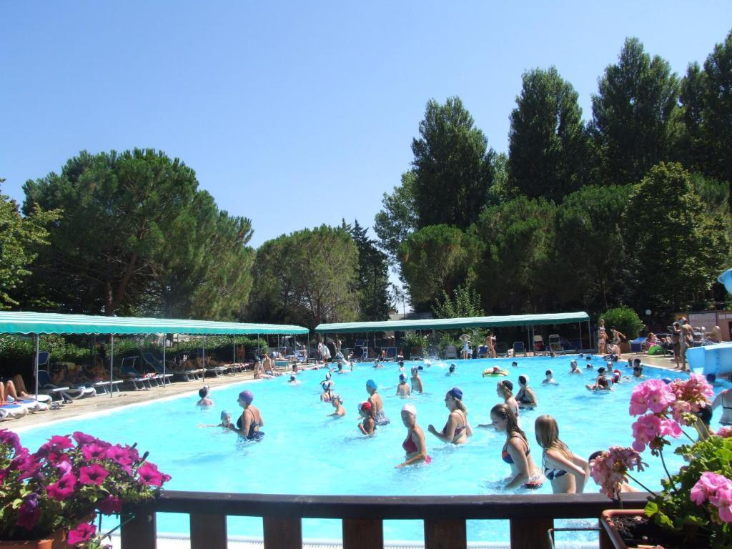 Camping Villaggio Italgest SantʼArcangelo Exteriér fotografie