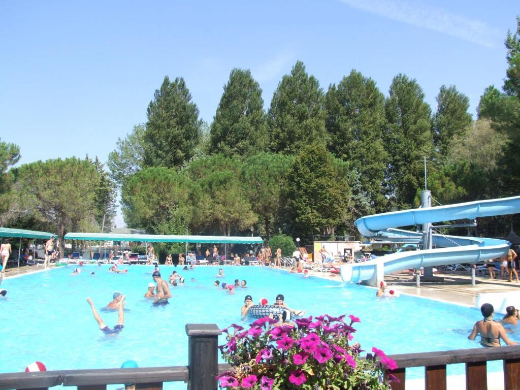 Camping Villaggio Italgest SantʼArcangelo Exteriér fotografie