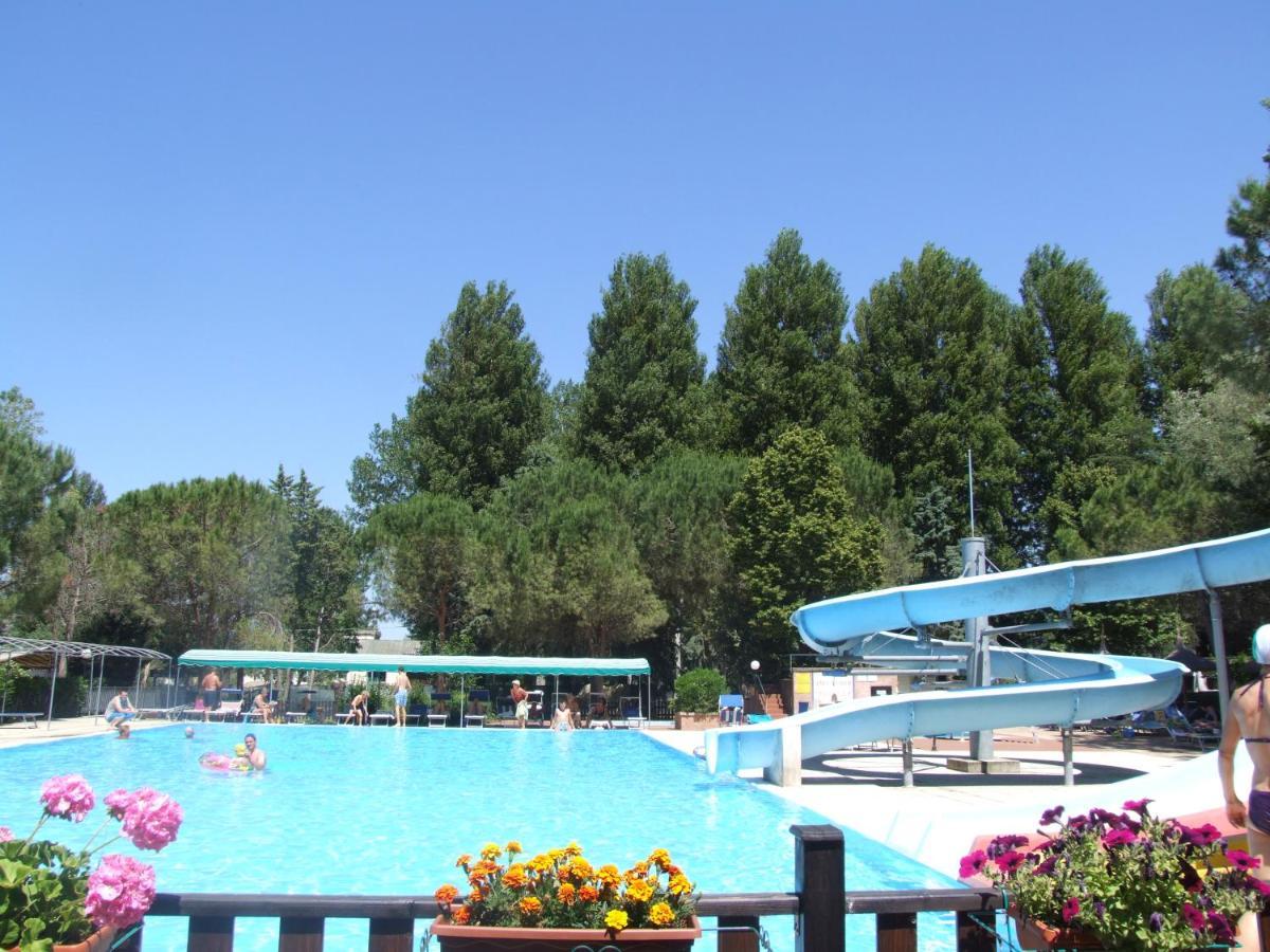Camping Villaggio Italgest SantʼArcangelo Exteriér fotografie